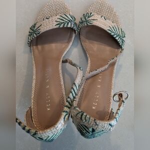 Kelly & Katie Raffia Palm Print Block Heel sandals